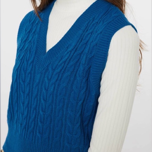 blue v-neck cable sweater vest - Picture 2 of 7